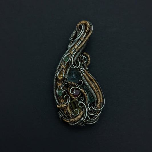 Beryl 'Sprout' Pendant
