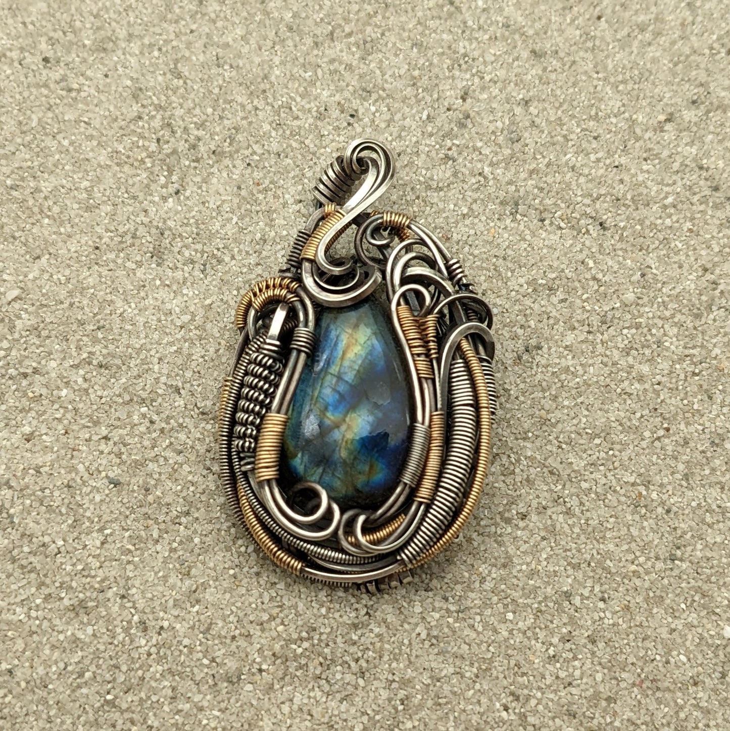 Labradorite 'Portal' Pendant