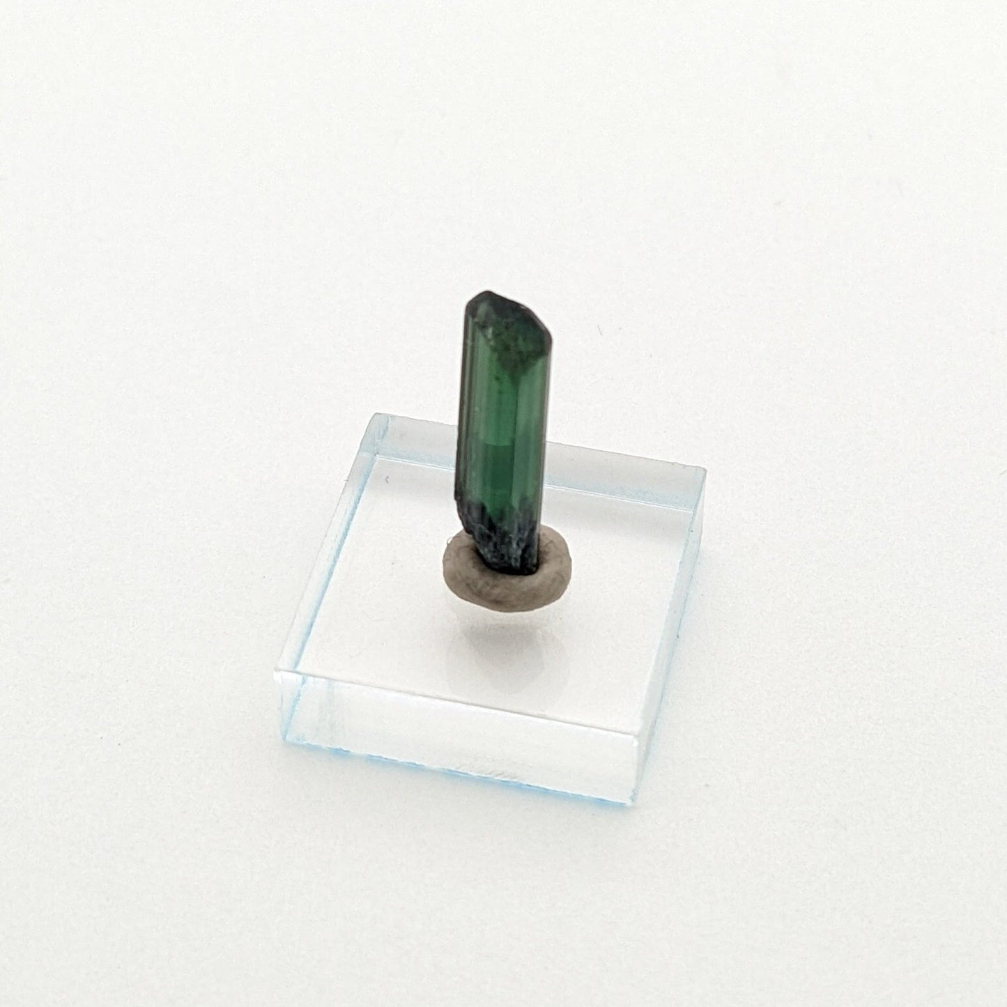 Pederniera Tourmaline, 2.60 carats, 15 mm x 5 mm, Gem Crystal, Mineral, Jewelry Supply, Collectable