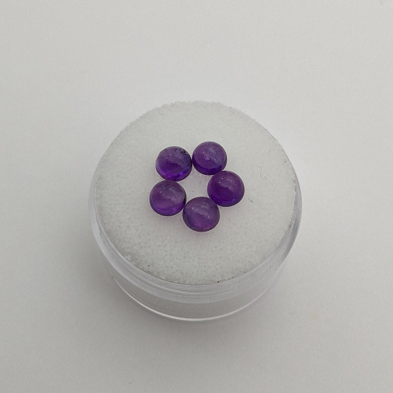 Amethyst round cabochon 5 pieces 5 mm x 5 mm 2.1 ct total weight