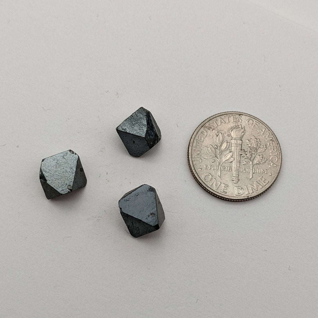 Magnetite from Afghanistan, 3 pieces 16.10 carats
