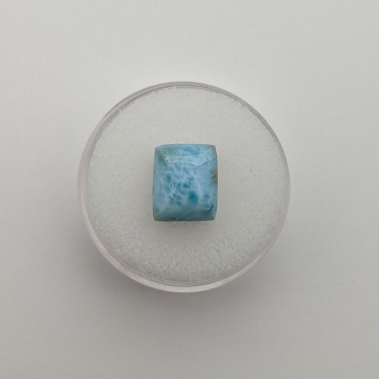 Larimar, Dominican Republic, 10 mm x 8 mm 4.9 ct