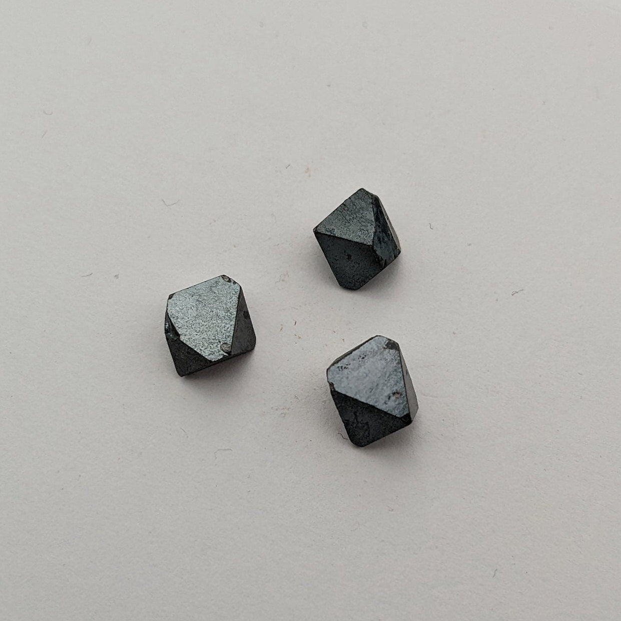 Magnetite from Afghanistan, 3 pieces 16.10 carats