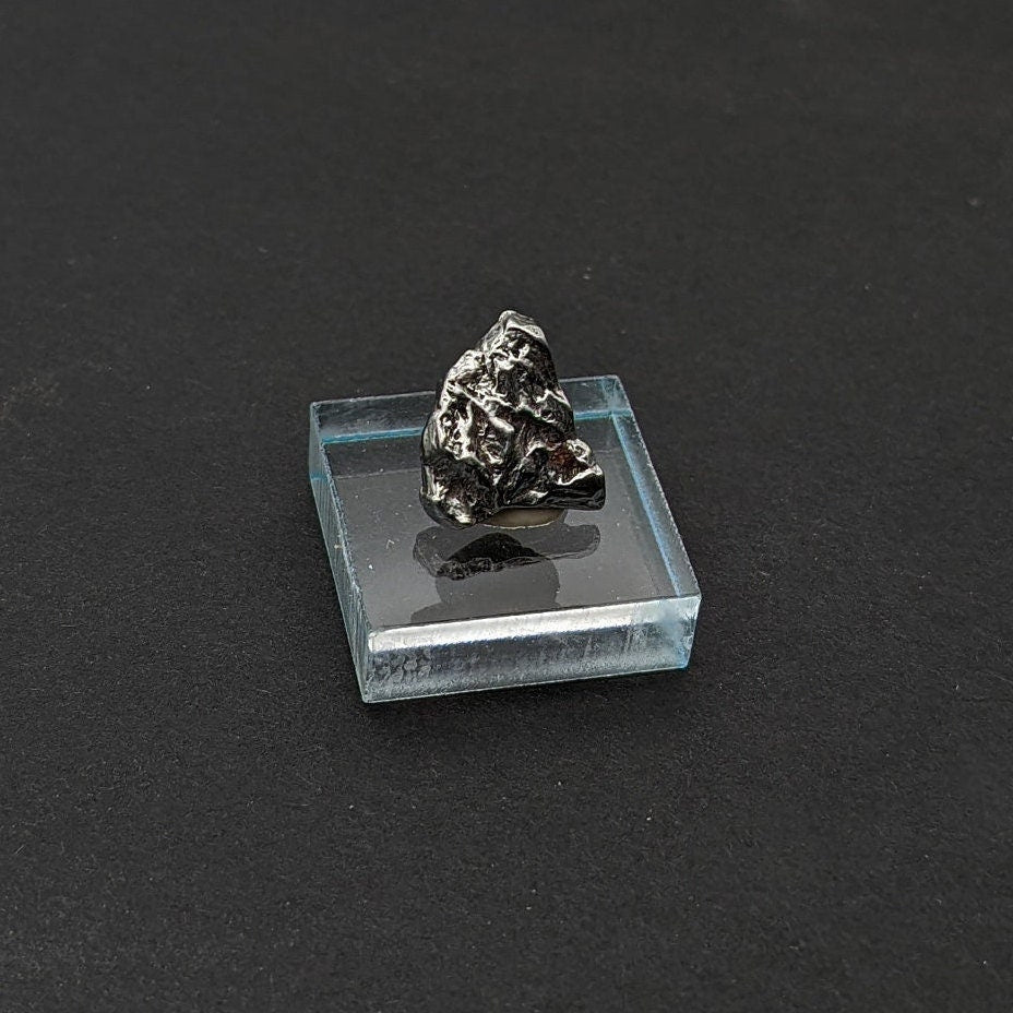 Campo del Cielo Meteorite from Argentina, 12 mm x 10 mm, 7.0 carats, Natural Curios, Meteorite Specimen, Iron Meteorite
