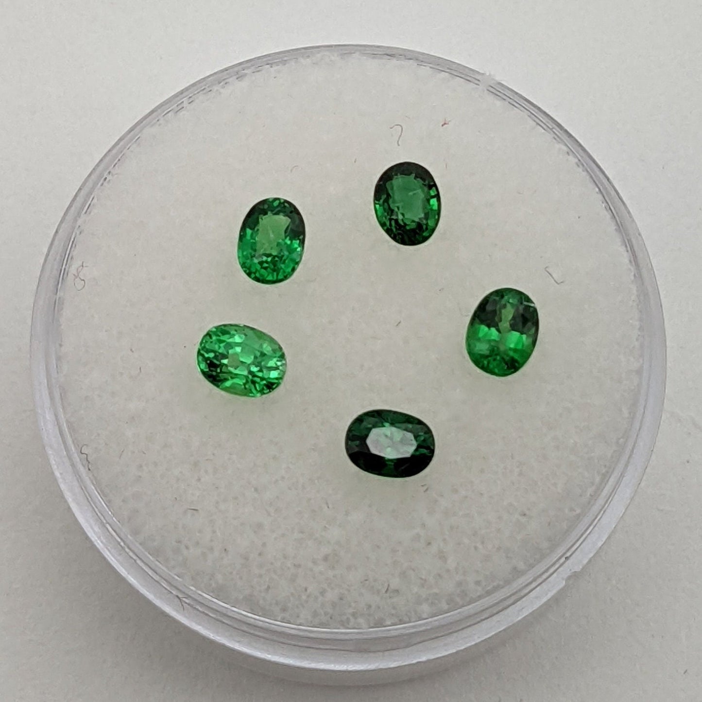 Tsavorite Garnet Oval Gems, Jewelry Supply, 1.35 ct, 4x3 mm, 5 Pieces